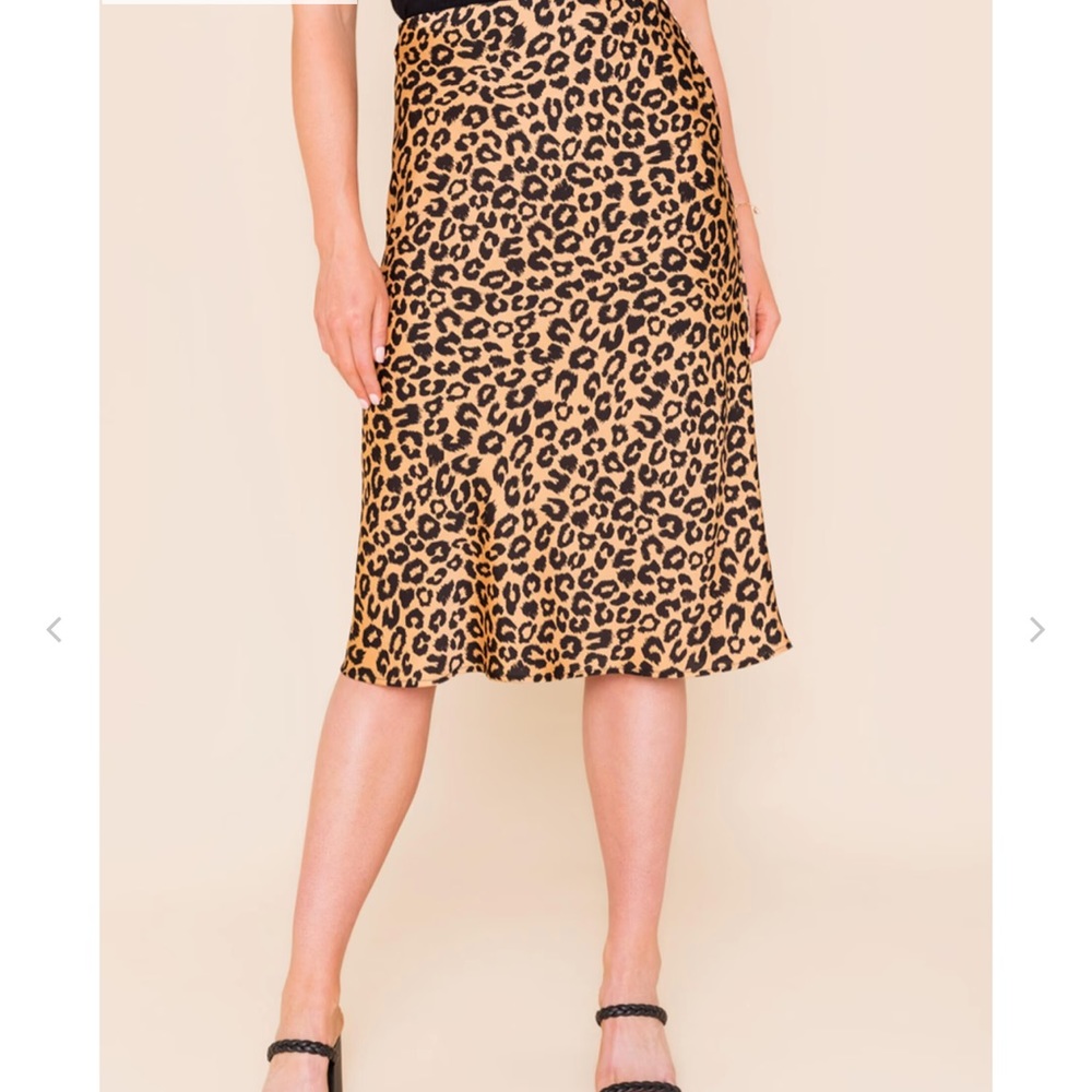 Francesca’s satin leopard print midi skirt size M